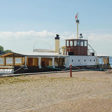 Two-bedroom In * בורה