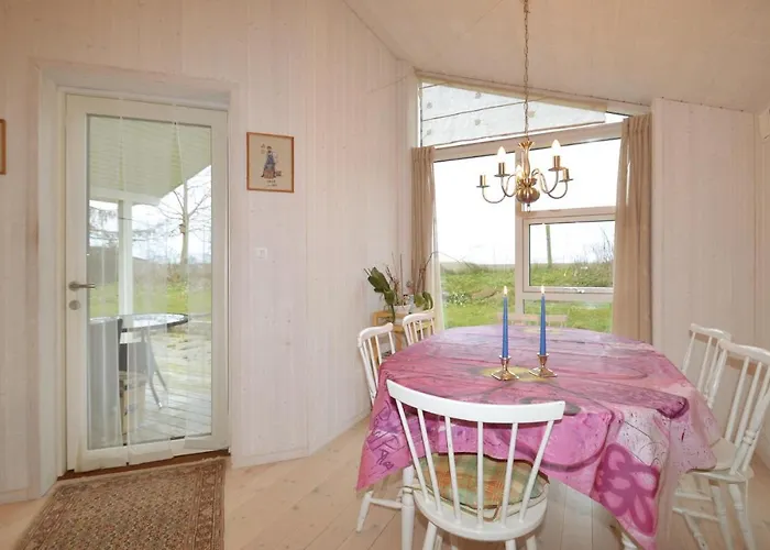 Two-bedroom In Prázdninový dům Borre